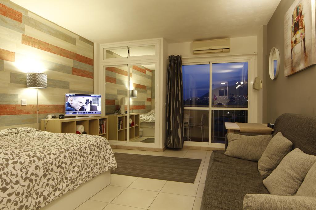 Apartment,389841918:JPEG