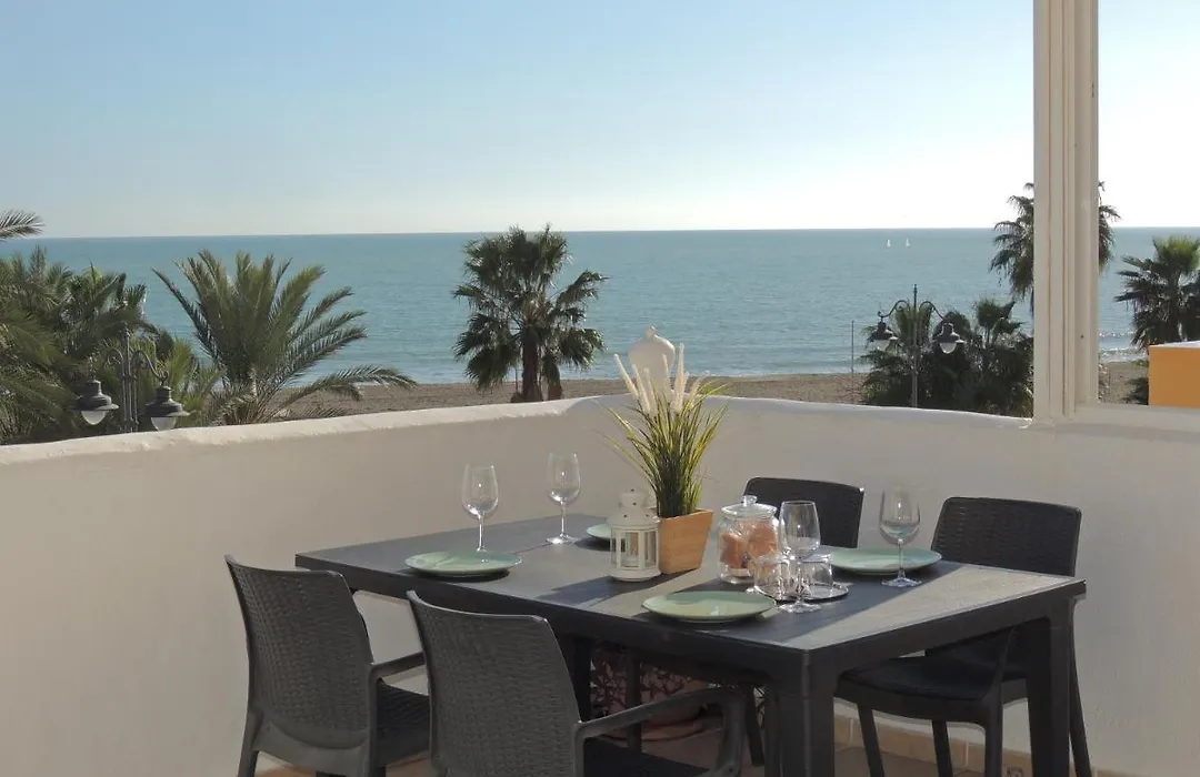 Ole Playa 5A Beach Front - A Pie De Playa, Sea Views - Vistas Al Mar, Puerto Marina-1