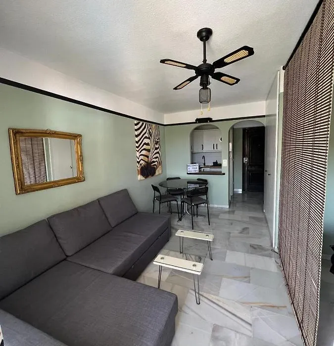 Lovely Apartment For 2 To 4 People---Apartamento De Dos A Cuatro Personas-1