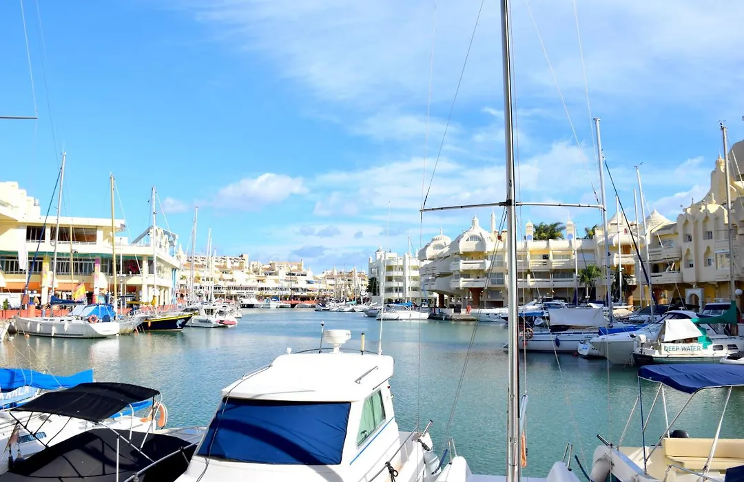 Nordic 1 Bedroom Apartment On Island Complex In Marina Harbour-1