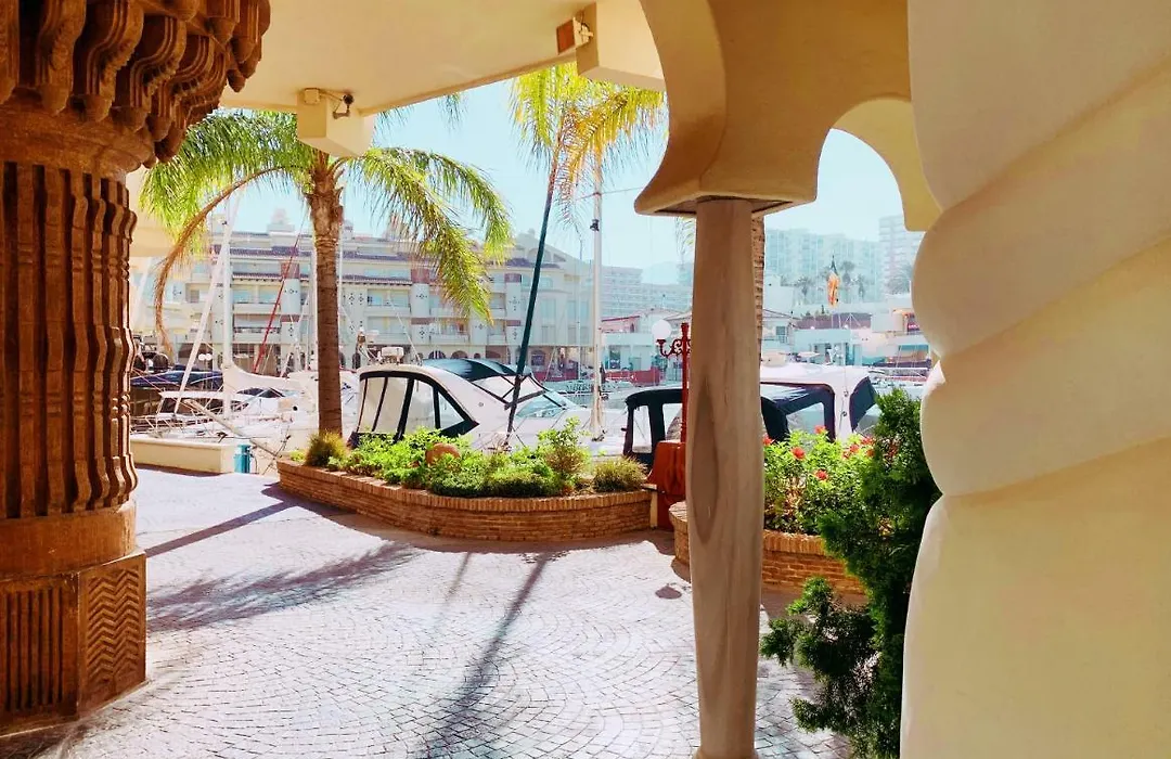 Isla Benalmadena-1
