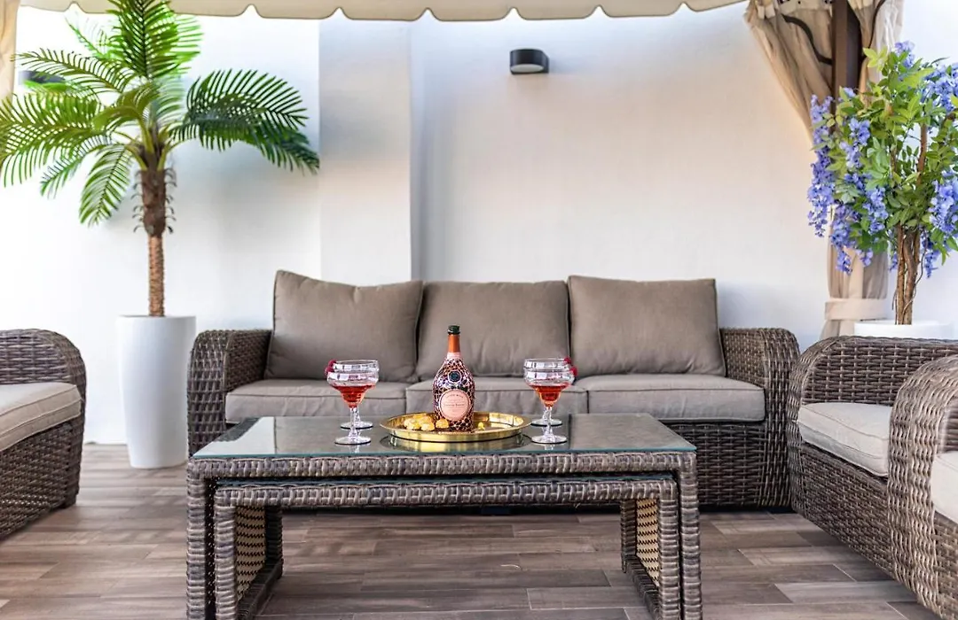 Luxury Villa With Sea Views - Heated Pool-1