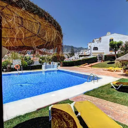 Benalmadena Apartamento Amplio, Soleado Y Con Vista Panoramica A 400 Metros De La Playa-2