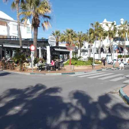 Timon Ii, Luxury 3 Bedroom Beachside Apartment-2