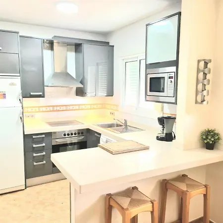 Apartamento 2Hab. A 2 Min De La Playa Benalmadena-2