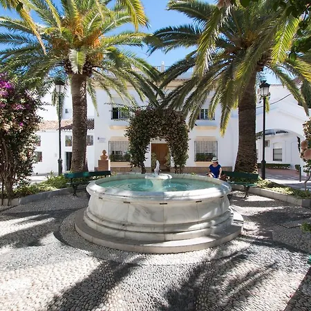 Apartamentos La Fonda-2