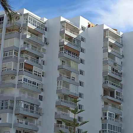 Beachfront Apartment Diana 2-3