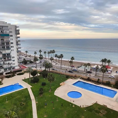 Apartamento En Benalmadena, Primera Linea De Playa-3