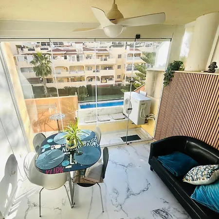 Piscina, Playa, Terraza Y Parking En Benalmadena-3