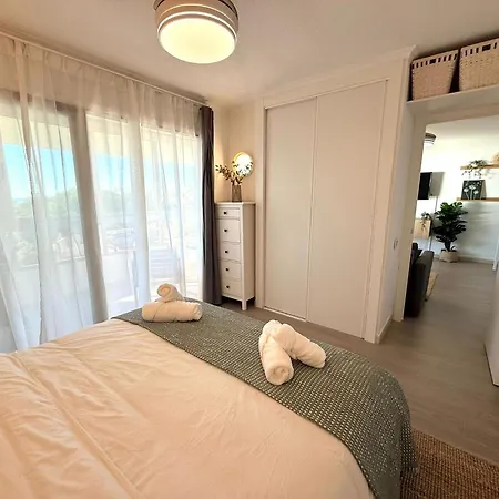 Stunning Apartment 50 Meters From The Sea-3
