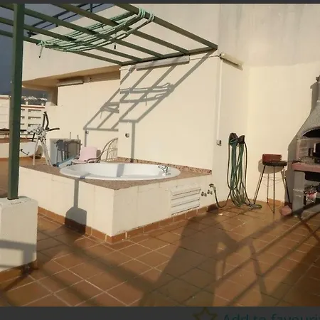 Atico 3 Habitaciones Benalmadena Costa Con Jacuzzi Y Barbacoa Privado-2