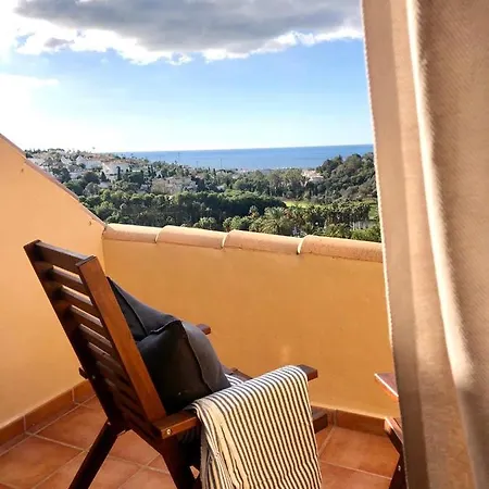 Luxurious Duplex Penthouse With Golf And Sea Views-2