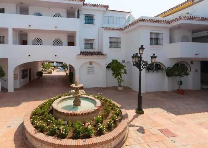 Macas Apartment Parque de la Paloma Pueblo Quinta Benalmadena con vistas al mar piscina y a 3 minutos de la playa