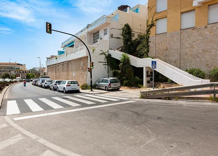 100% Seaview, 2 Minutes To The Beach And Parking Benalmádena