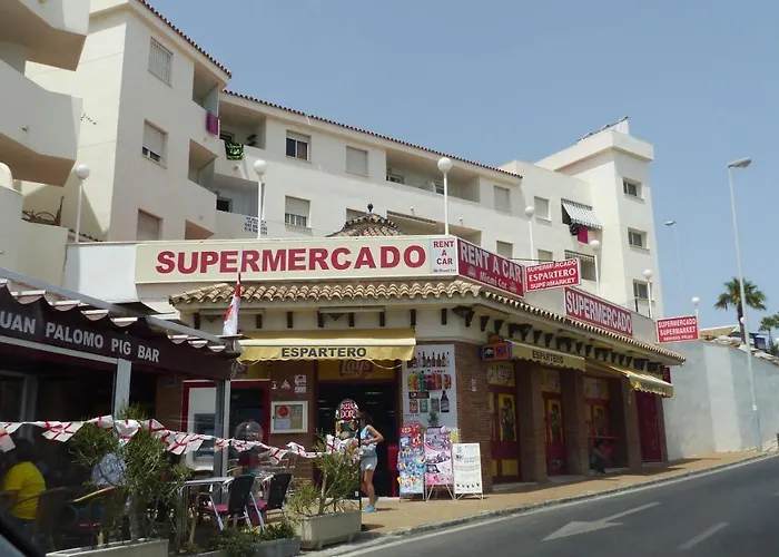 Studio With Access To The Garden. Open Pool. Beach Very Close. Wifi & Netflix Free Appartement Benalmádena