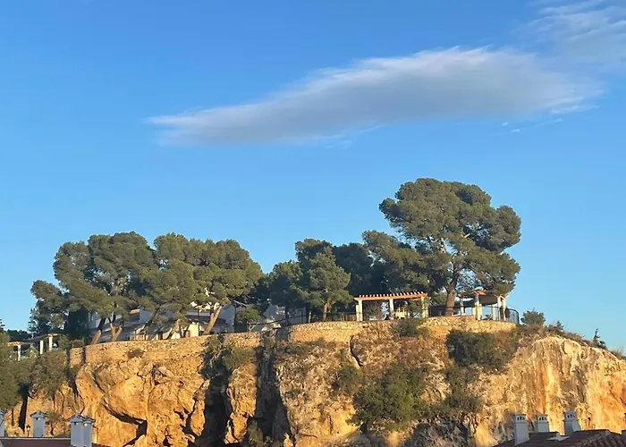 Privé Lovely Cozy 2-Bedroom Residential Home With Patio Benalmádena