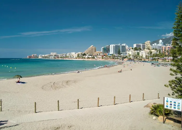 VIVE BENALMÁDENA Apartamento Hércules 59, grandes piscinas. Playa 700 m. Apartamento admite animales