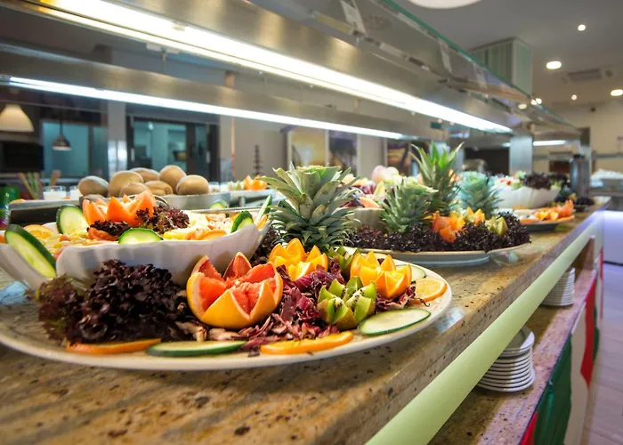 Hotels in de buurt van Puerto Marina Shopping