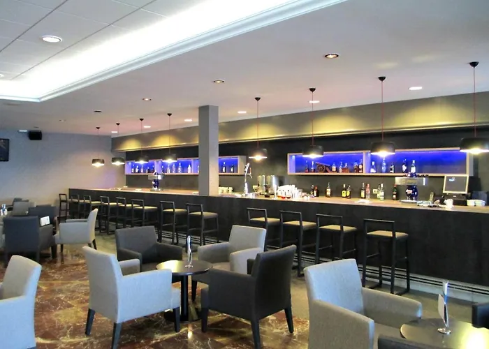 Hotels in de buurt van Castillo Bil-Bil