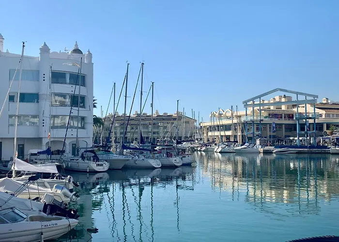 Agata Beach Benalmádena admite animales
