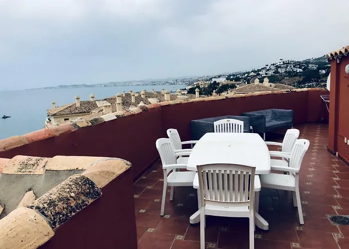 Puerta del Mar, ático&SPA incluido en primer linea Benalmádena
