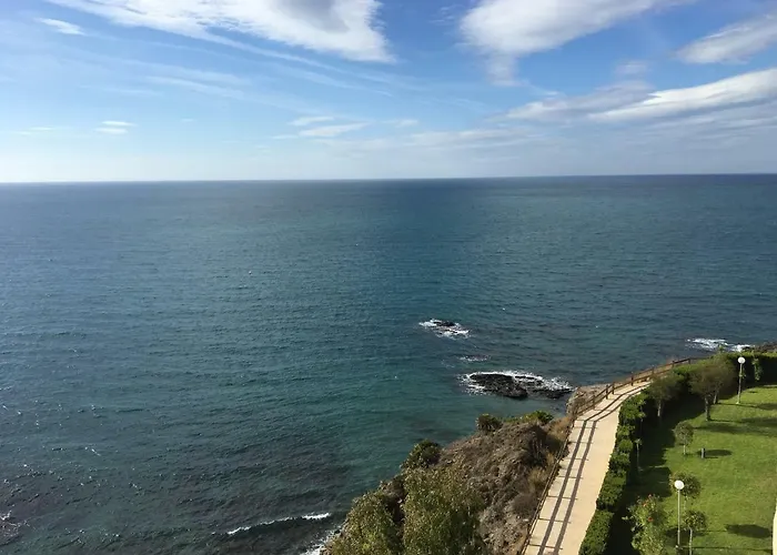 Puerta del Mar, ático&SPA incluido en primer linea Benalmádena